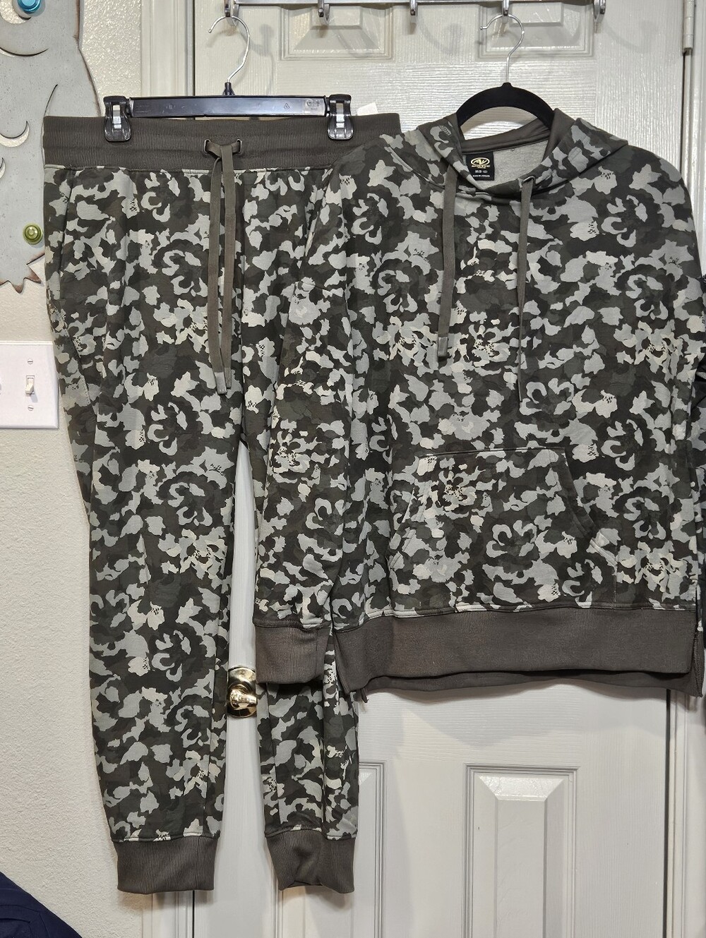 Athletic Works Olive Camo Floral Hoodie & Joggers Set